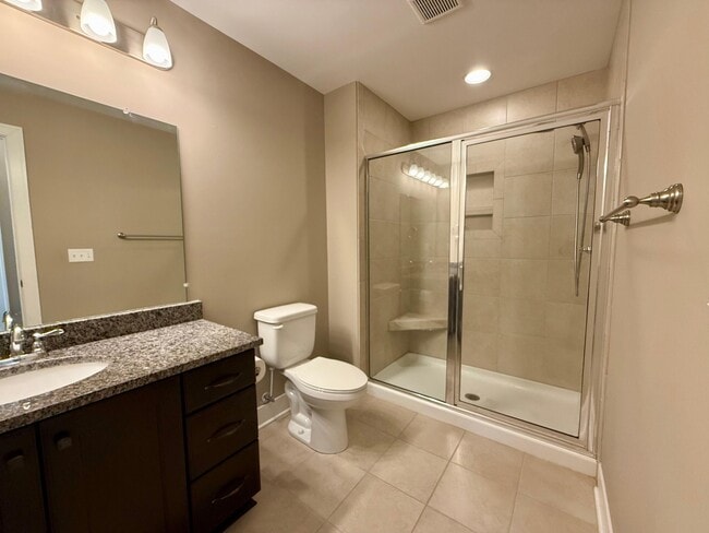 Building Photo - 2564 W Towne St