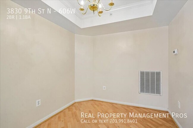 Building Photo - 3830 9th St N