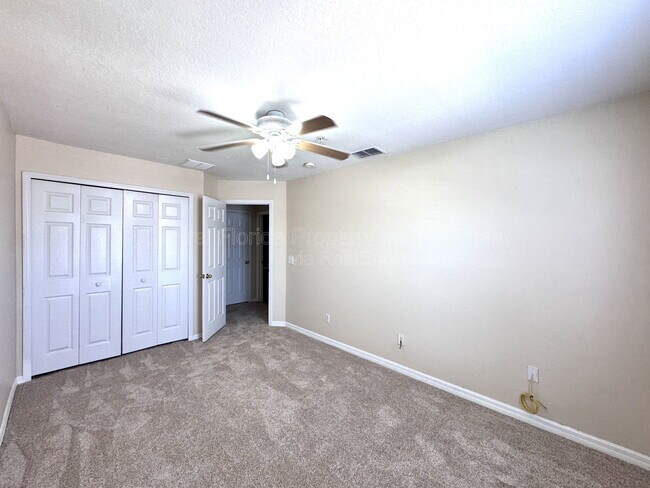 Building Photo - 10036 Moorshire Cir