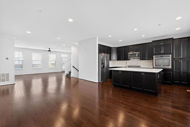 Building Photo - 4204 WOODSPRING Ln