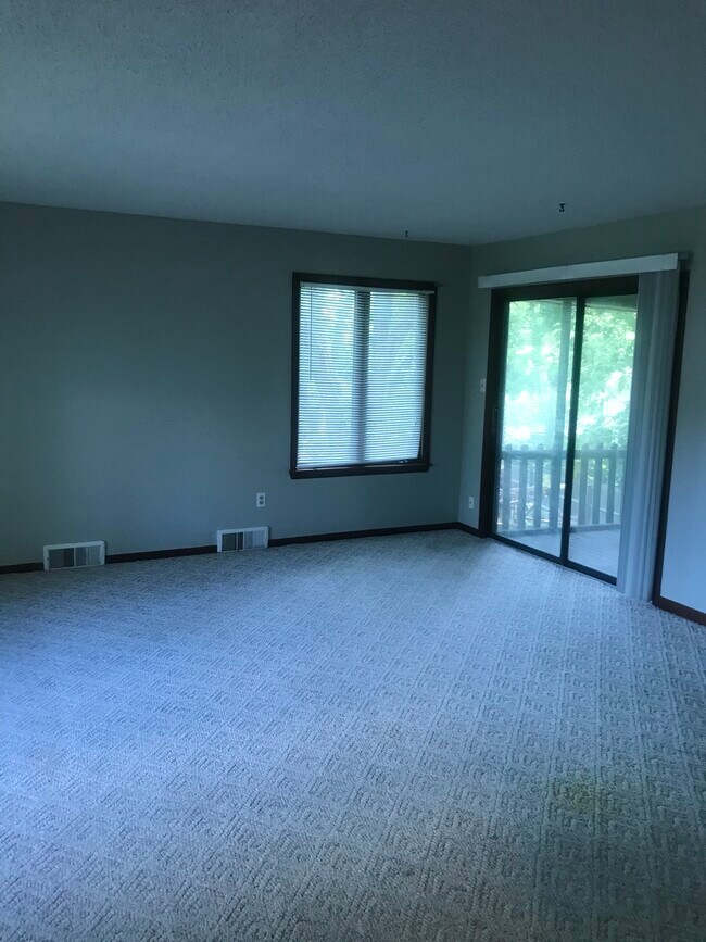 Building Photo - 4759 Apple Tree Ln