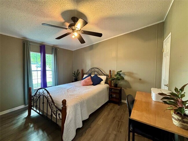 Building Photo - 6433 Orris St