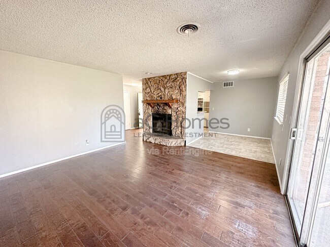 Building Photo - 7609 NW 28th St