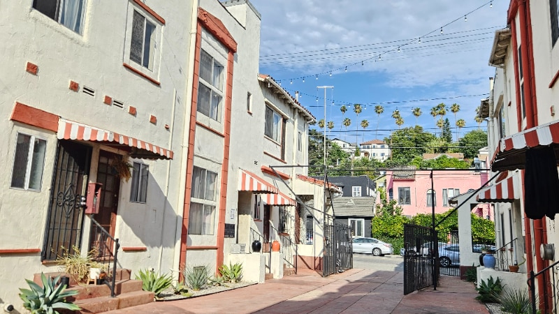 Building Photo - 1425 Echo Park Ave