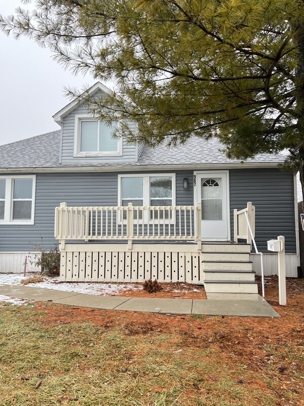 Building Photo - 987 Montie Rd