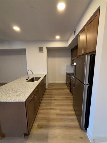 Building Photo - 300 N McDonald St