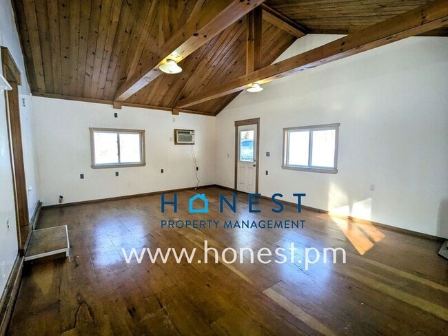 Building Photo - 9 Lexi Ln