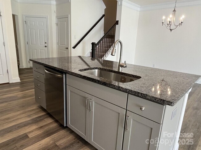 Building Photo - 6814 Harris Bay Rd