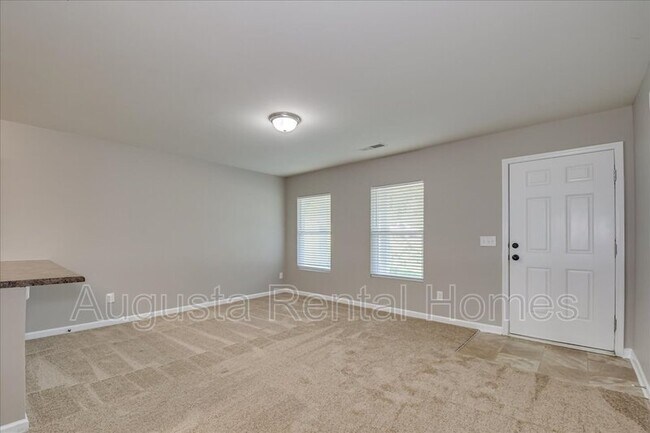 Building Photo - 3549 Pebble Creek Dr