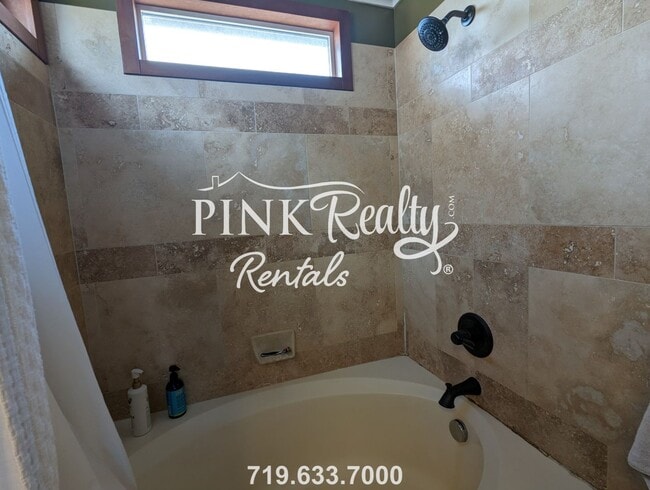 Building Photo - 7845 Silver Maple Ln