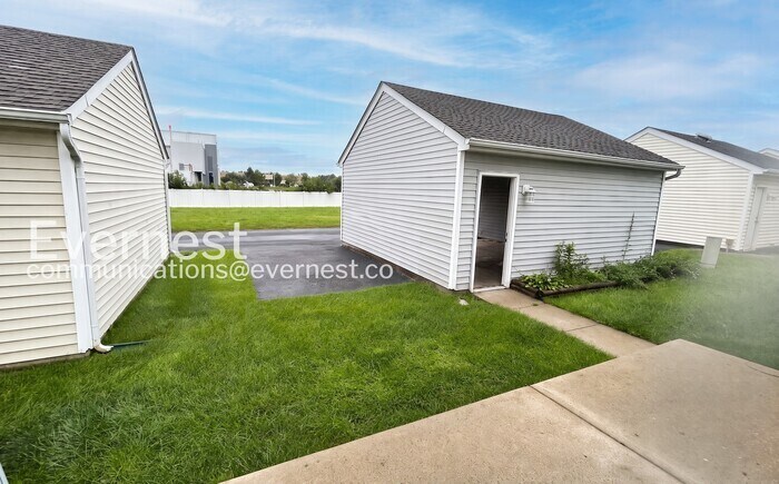 Building Photo - 4759 Perlman St