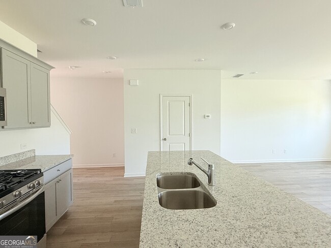 Building Photo - 2557 Adventure Way