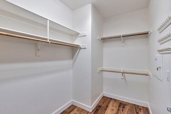Building Photo - 7531 Edinburgh Way