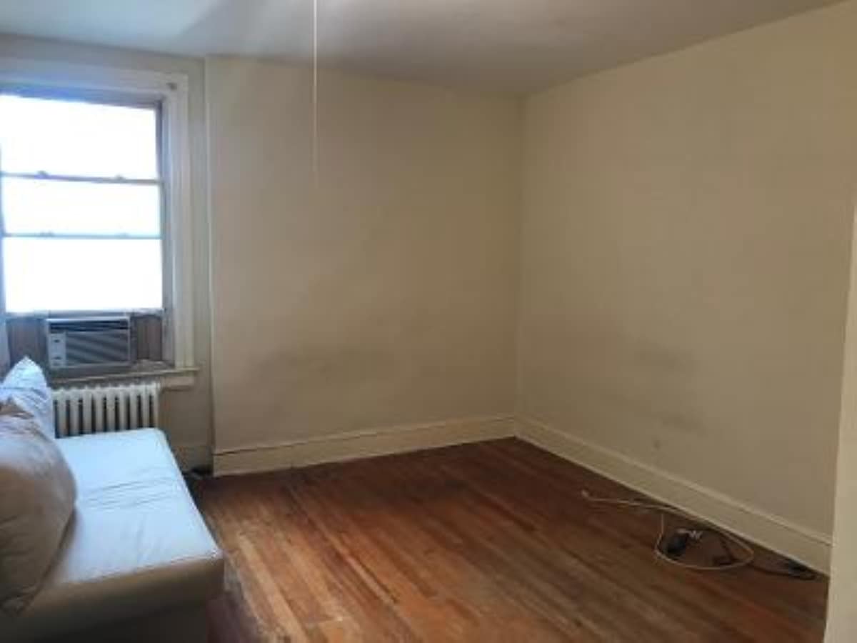 Room available toward window and a/c unit - 1336 Kenyon St NW