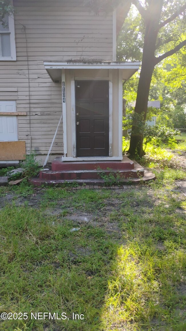 Primary Photo - 1104 Tyler St