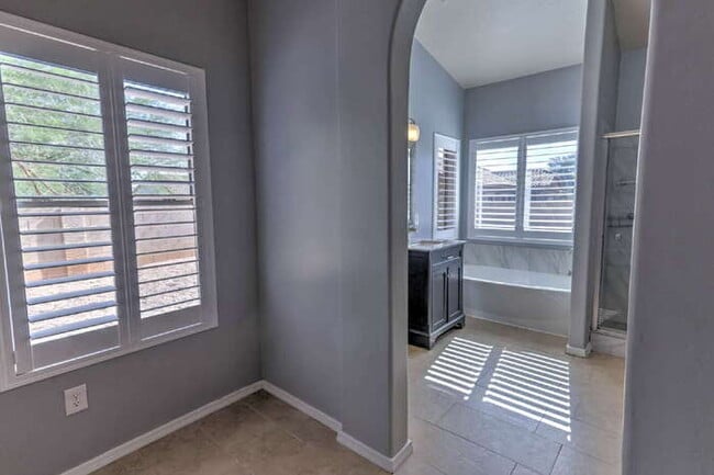 Building Photo - Rancho Sahuarita