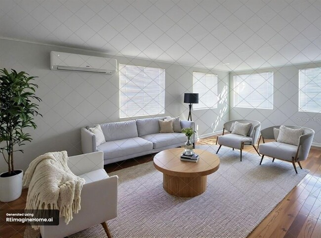 Building Photo - 2113 W North B St