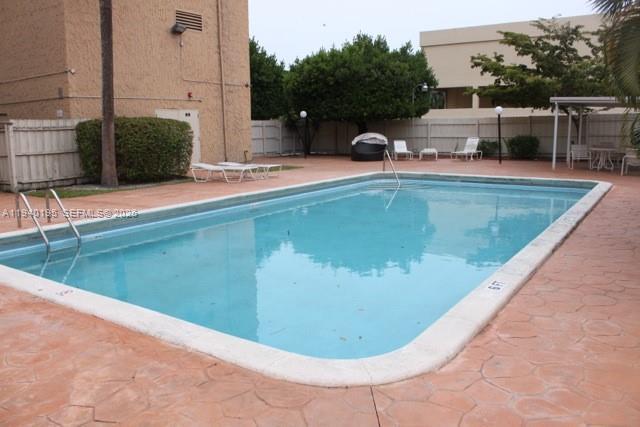 Building Photo - 16751 NE 9th Ave