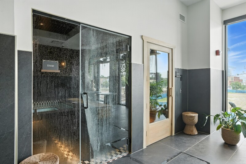 Building Photo - 1104 W Carroll Ave