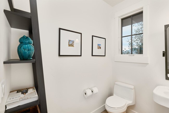 Building Photo - 4035 Cedar Heights Dr