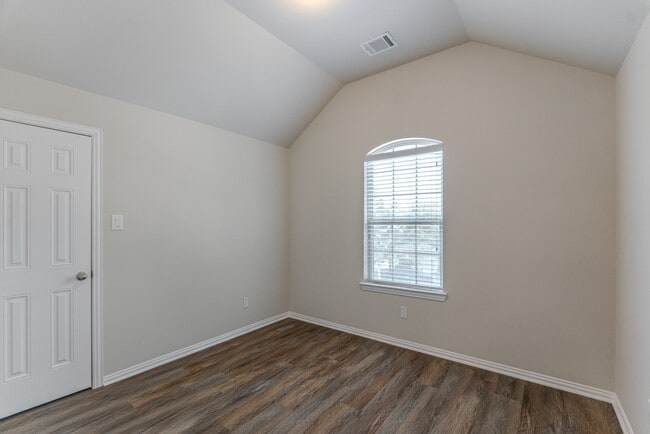 Building Photo - 8118 Little Scarlet St