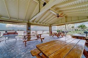 Building Photo - 4650 Cove Cir