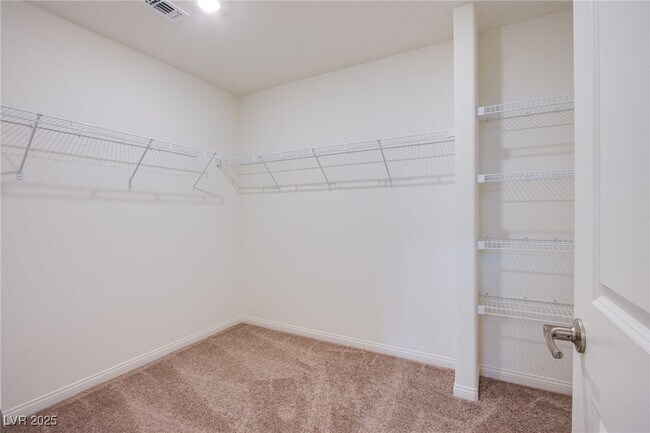 Building Photo - 6609 Tumoulin St