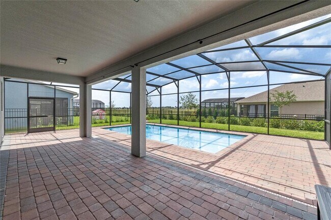 Building Photo - 16771 Oakboro St