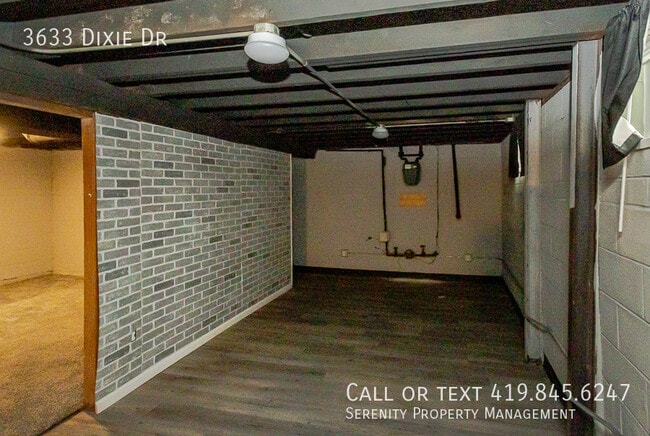 Building Photo - 3633 Dixie Dr