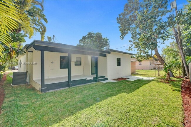 Building Photo - 237 NE 110th Terrace