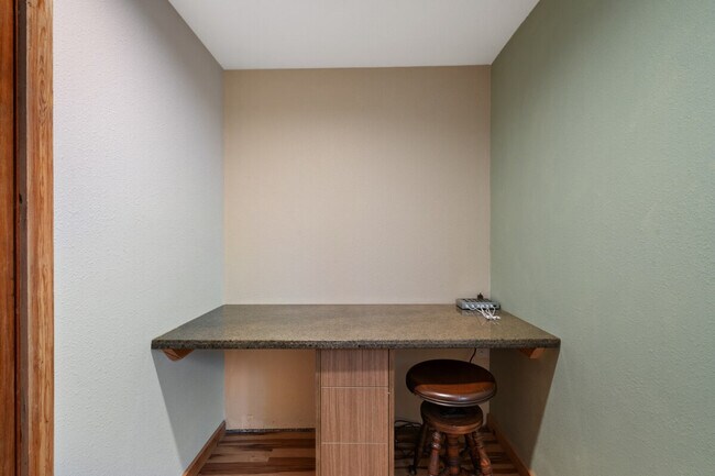 Building Photo - 11582 Washougal River Rd