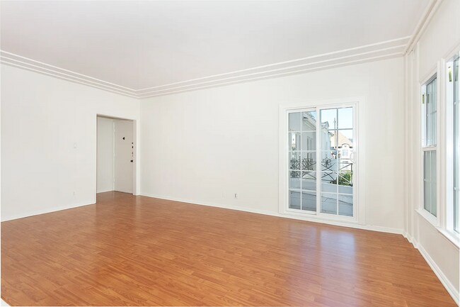 Building Photo - 8566 W Olympic Blvd