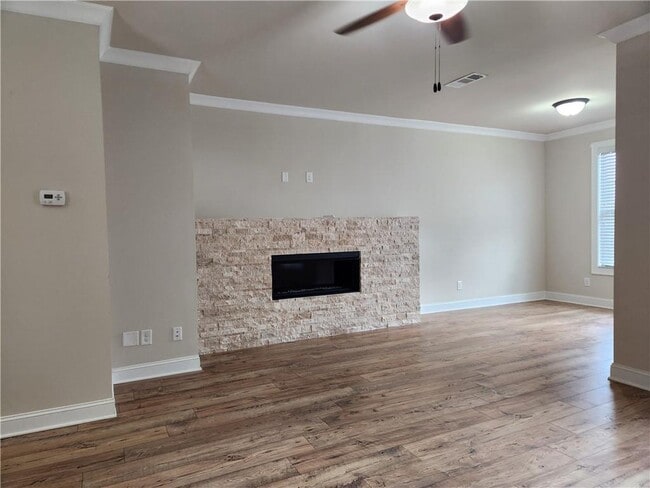 Building Photo - 1323 Faircrest Wy