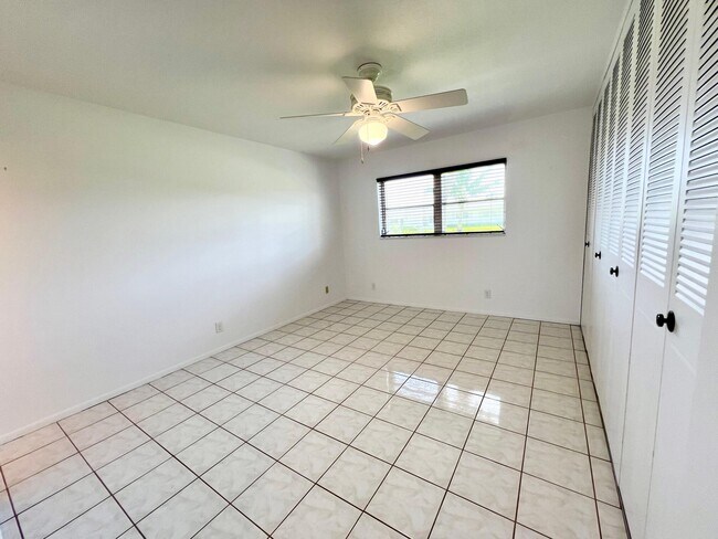 Building Photo - 2805 Crosley Dr E