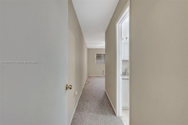 Building Photo - 1604 NE 151st St