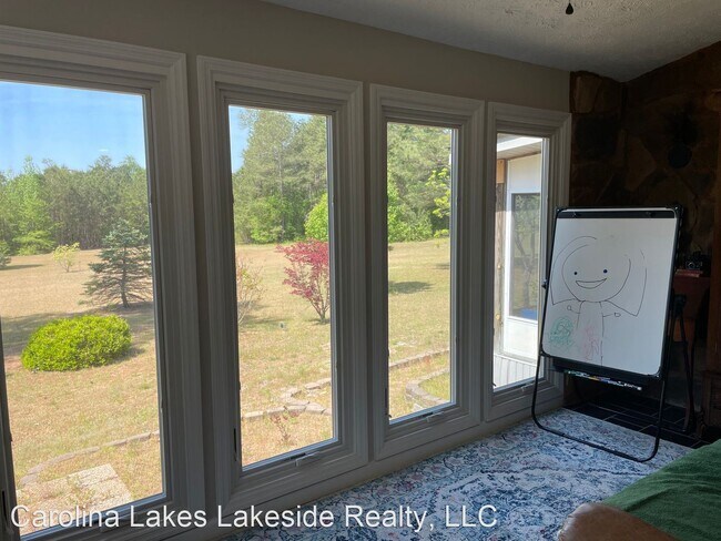 Building Photo - 3 br, 2 bath House - 143 Hanna Highlands Lane