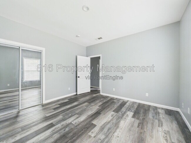 Building Photo - 4100 Waverly Ave