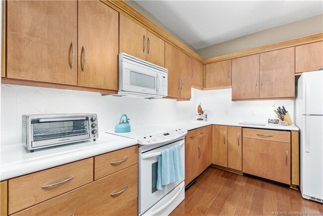 Building Photo - 13424 Harbour Ridge Blvd