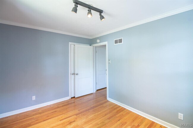 Building Photo - 330 Calvert Ave