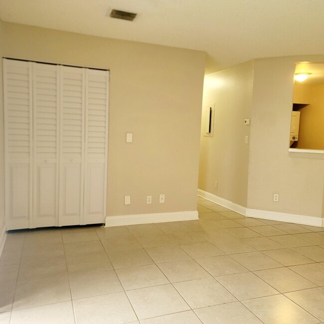 Building Photo - 3421 NW 44th St