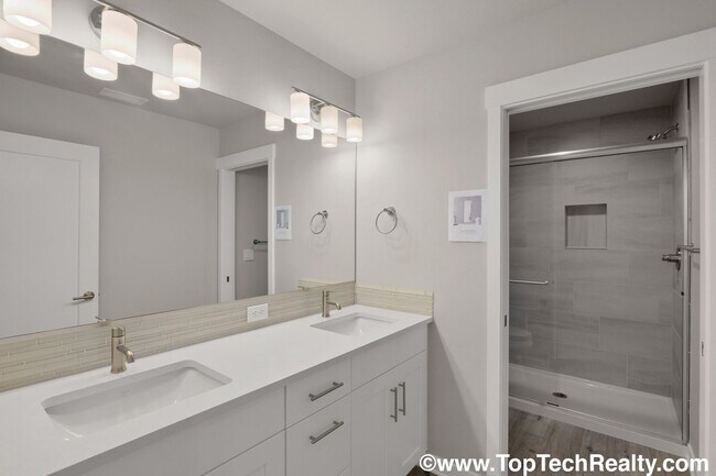 Building Photo - Gorgeous Modern New Construction 3BD · 2.5...