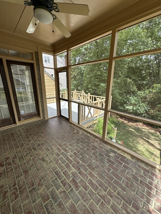 Building Photo - 609 Crabbery Ln