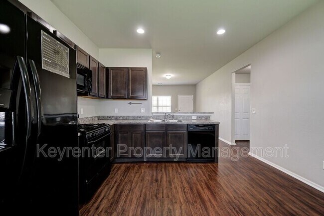 Building Photo - 3533 SE 94th St