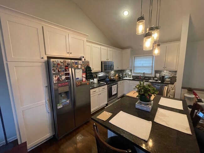 Building Photo - 7604 NW 76 Way