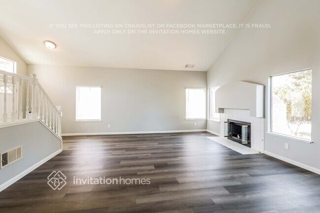 Building Photo - 4520 Pampas Cir