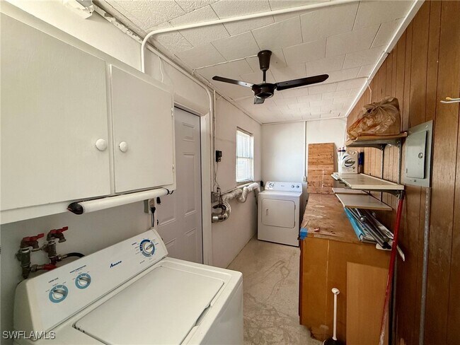 Building Photo - 2990 10th St N