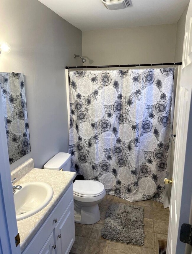 Building Photo - 227 Stephens Rd