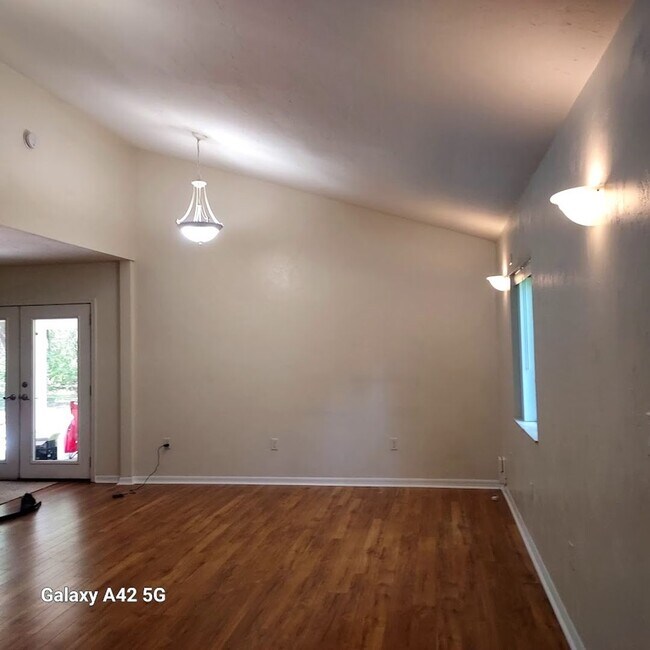 Building Photo - 7405 SE 176 St