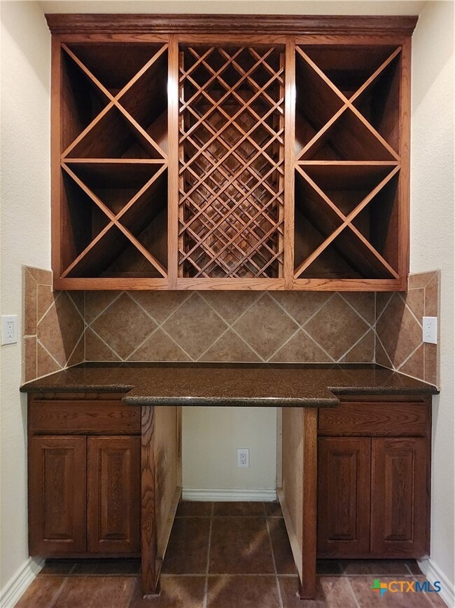 Building Photo - 803 Lodge Creek Dr