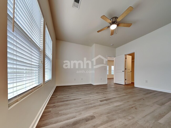 Building Photo - 3855 Annapolis Way